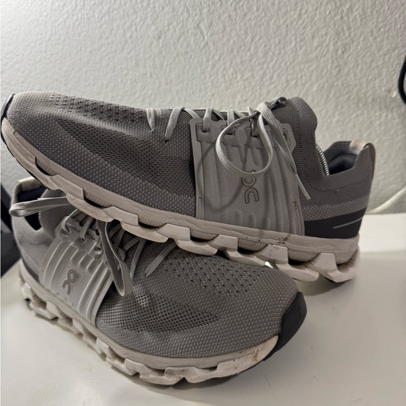 On Running Men's Athletic Shoes in Gray and White - Picture 2 of 9